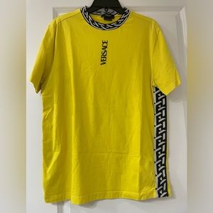 Men’s Versace shirt